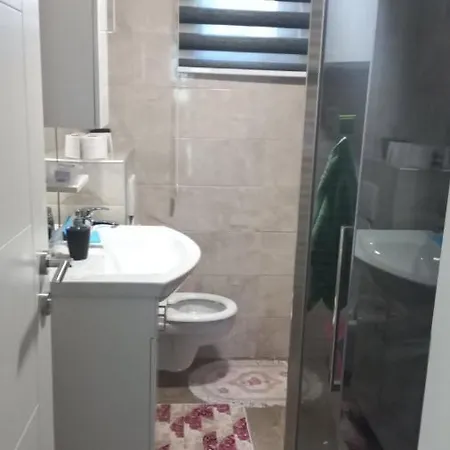 شقة Villa Tasnim Dobrenica