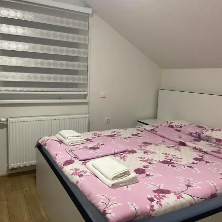 شقة Villa Tasnim Dobrenica